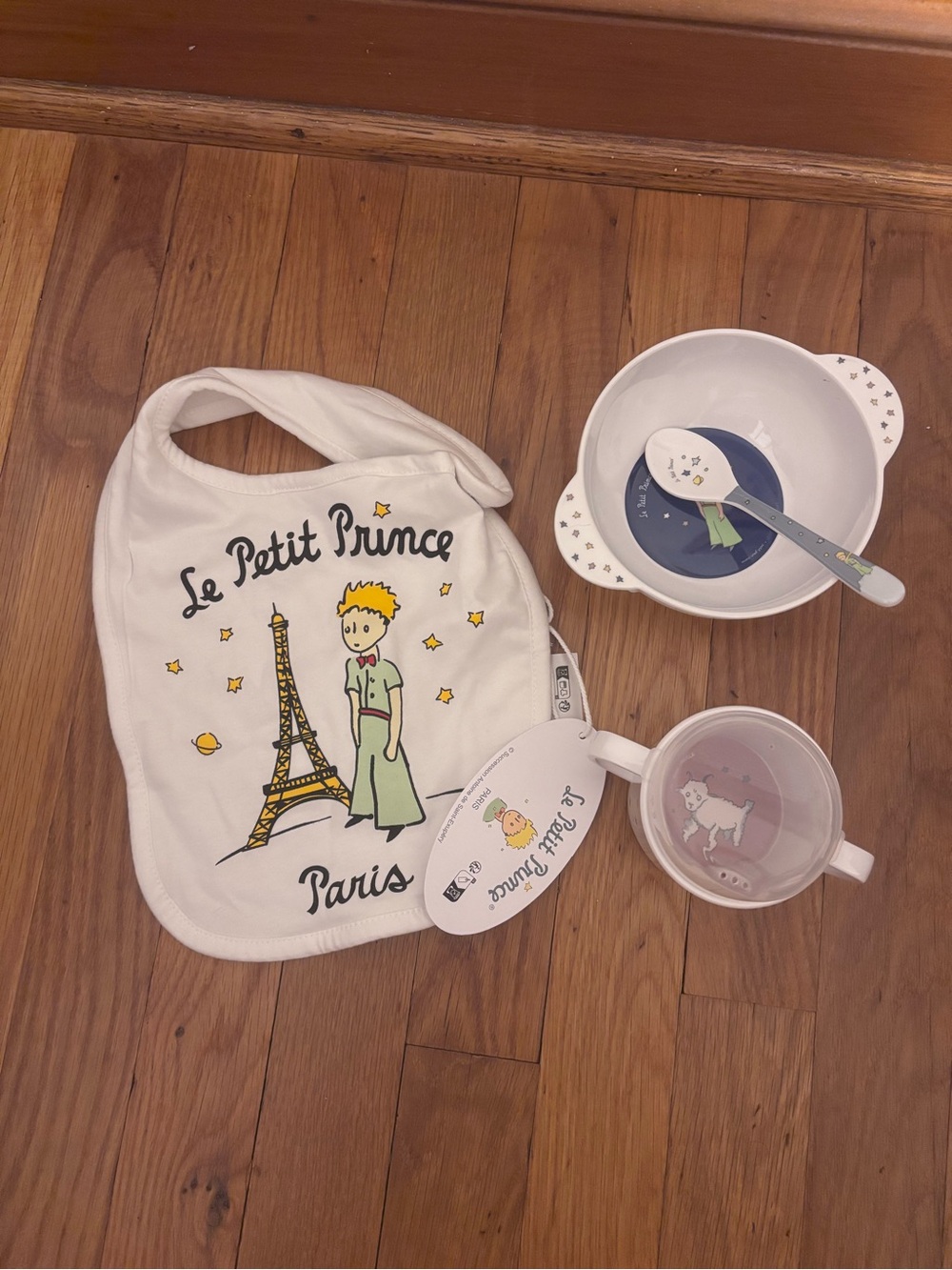 Le Petit Prince Baby Feeding Set NWT Bib Bowl Spoon Training Cup Gift Set